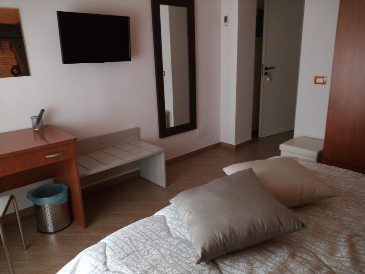 L'Oasi Del Porto Bed & Breakfast Trapani Ngoại thất bức ảnh
